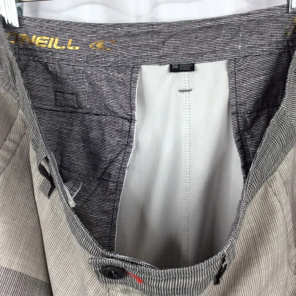 O'Neill Hybrid Board Shorts Men's Size 36 Gray Blue Striped Swim